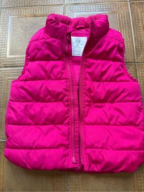 GAP baby Bright Hot Pink Quilted Puffer Vest